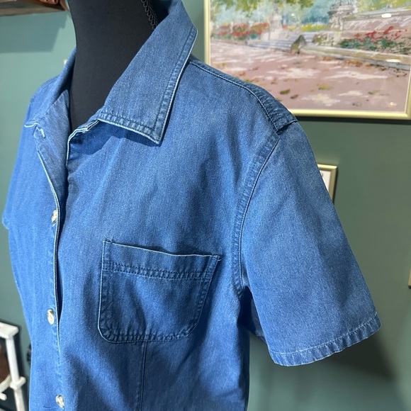 Vintage Talbots Blue Denim Button-Up Shirt Size 14 😻 - Picture 2 of 4